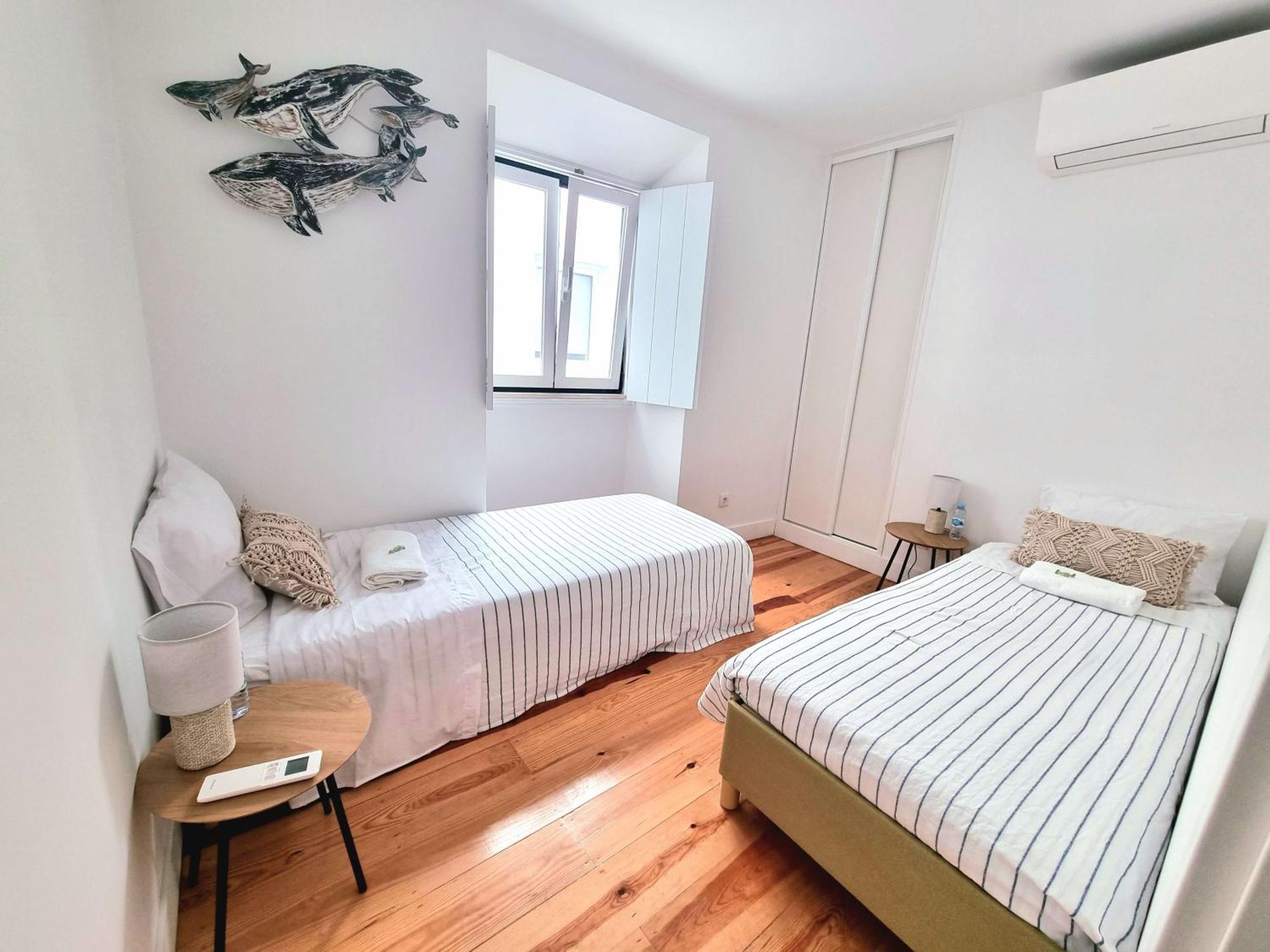 Aurea -